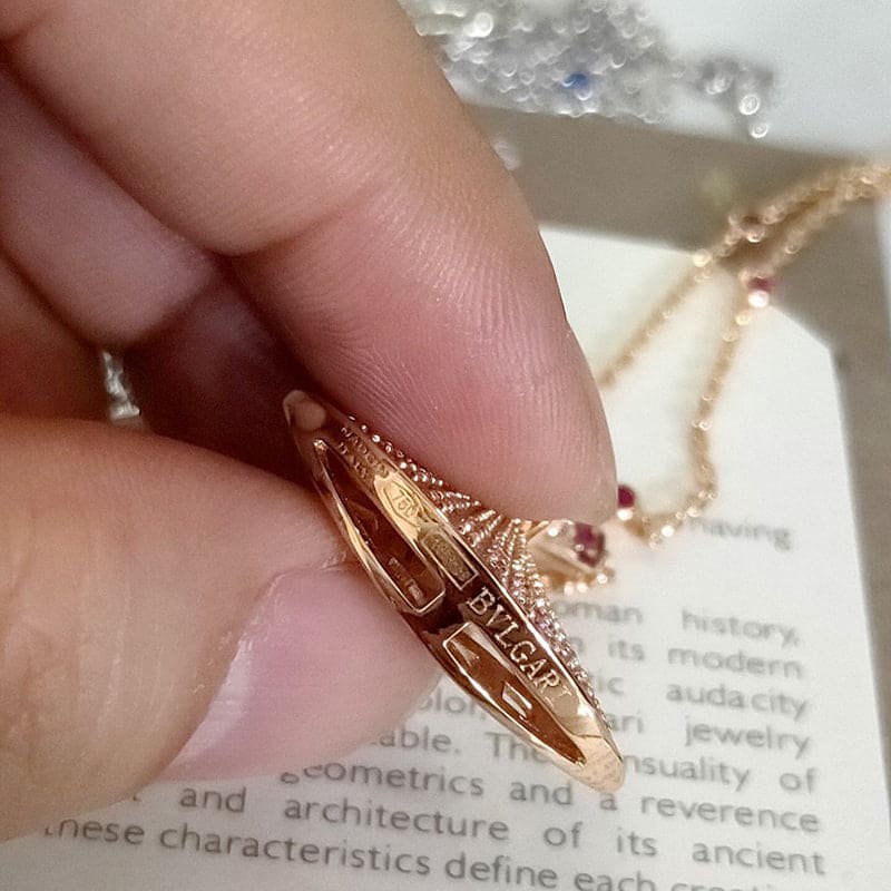 Bvlgari DIVAS' DREAM Pink Diamonds 18K Gold Necklace