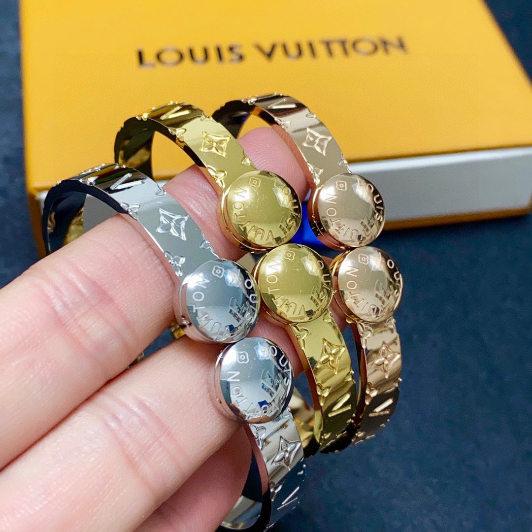 Louis Vuitton Vintage 18K Gold Bracelet