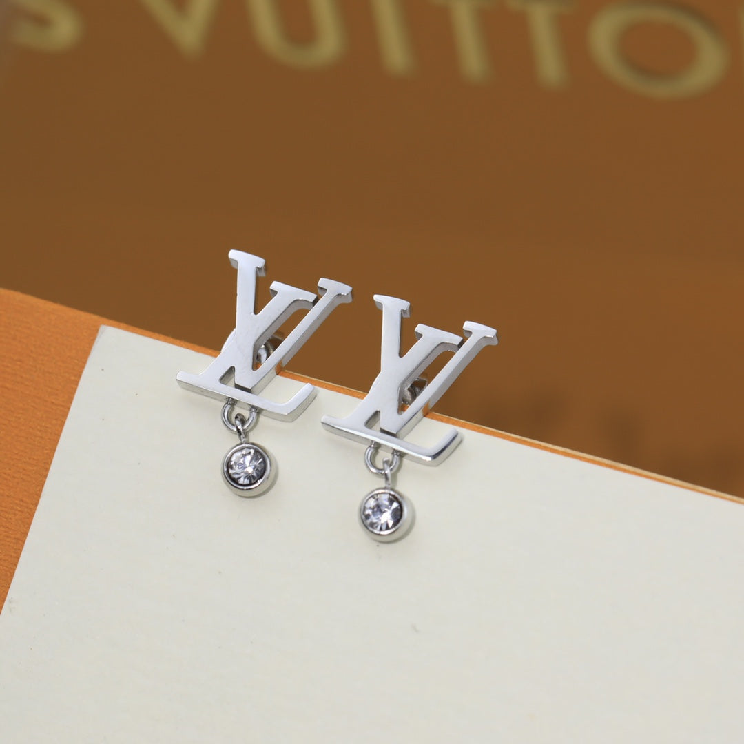 Louis Vuitton Diamond 18K Gold Earrings
