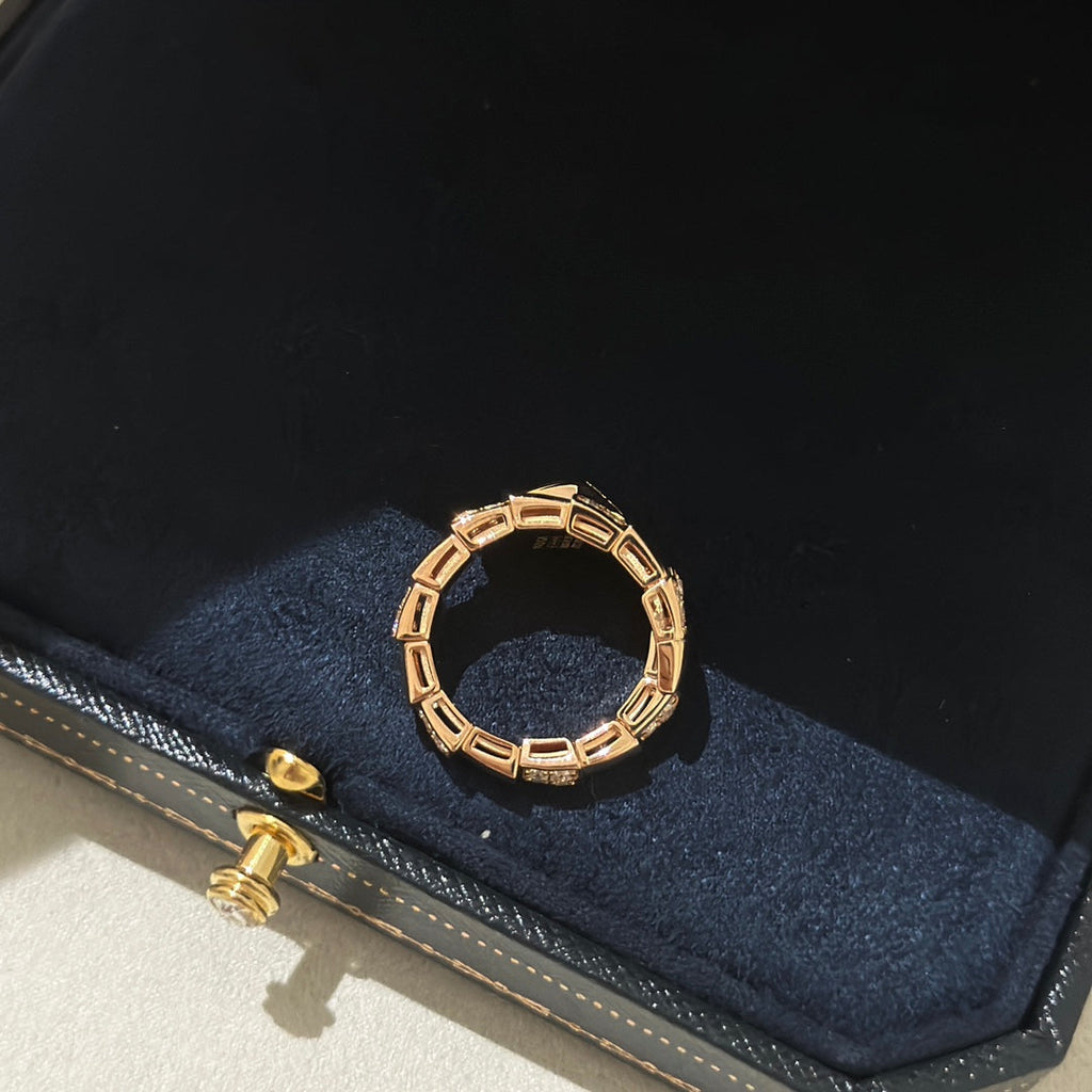Bvlgari Serpenti Viper Black 18K Gold Ring