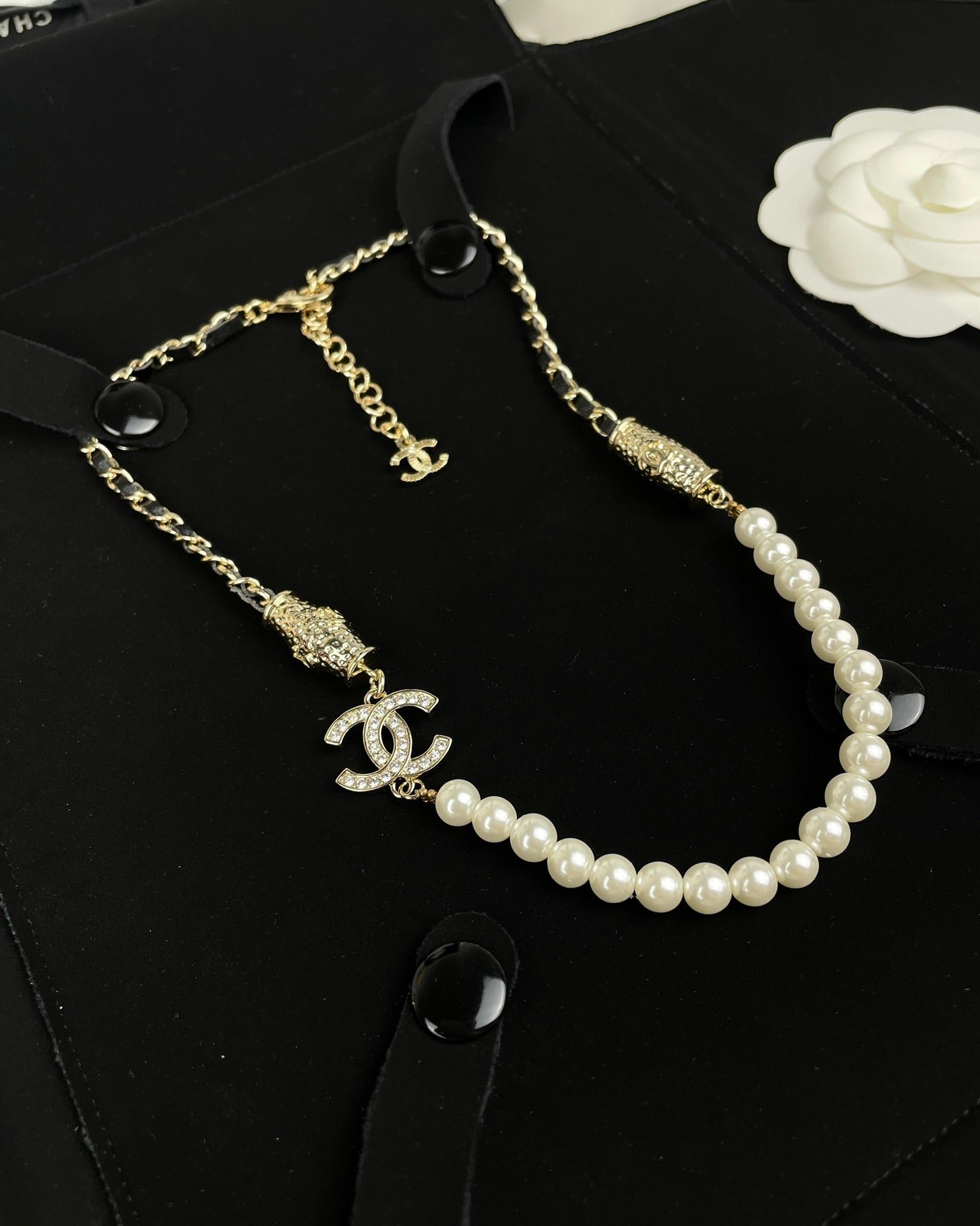 Chanel Crystals Choker 18K Gold Necklace