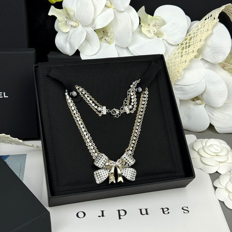 Chanel 25K Bow Tie Choker 18K Gold Necklace