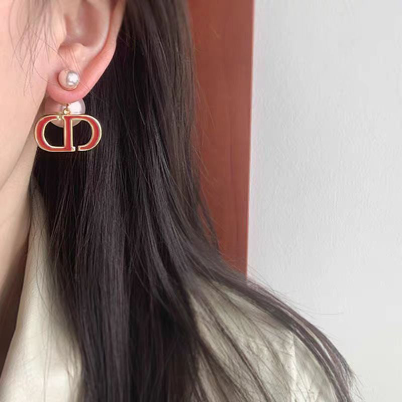 Dior 30 Montaigne Rani Pink Pearls 18K Gold Earrings