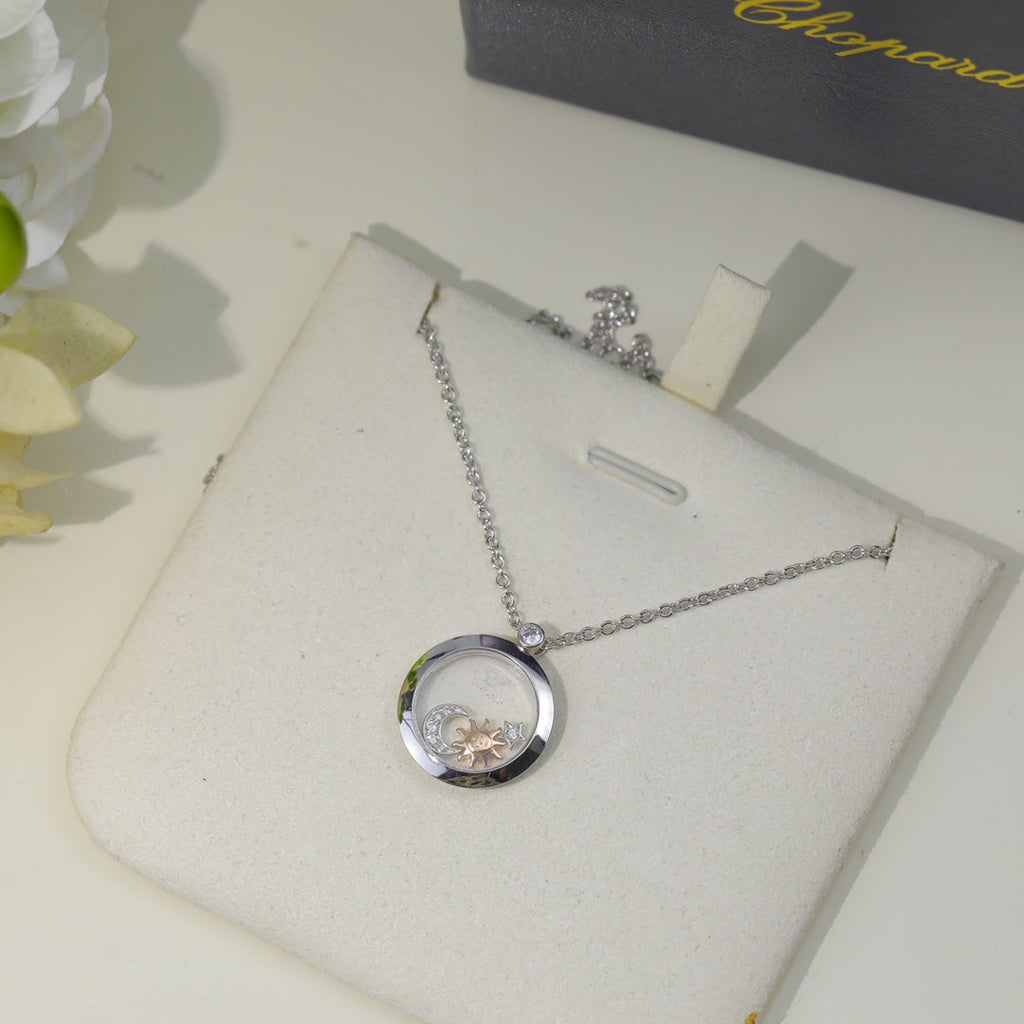 Happy Diamonds Pendant 18K Gold Necklace