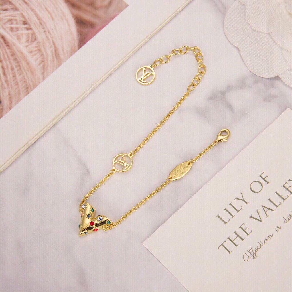 Louis Vuitton Essential V Plan ̈ ̈te 18K Gold Bracelet