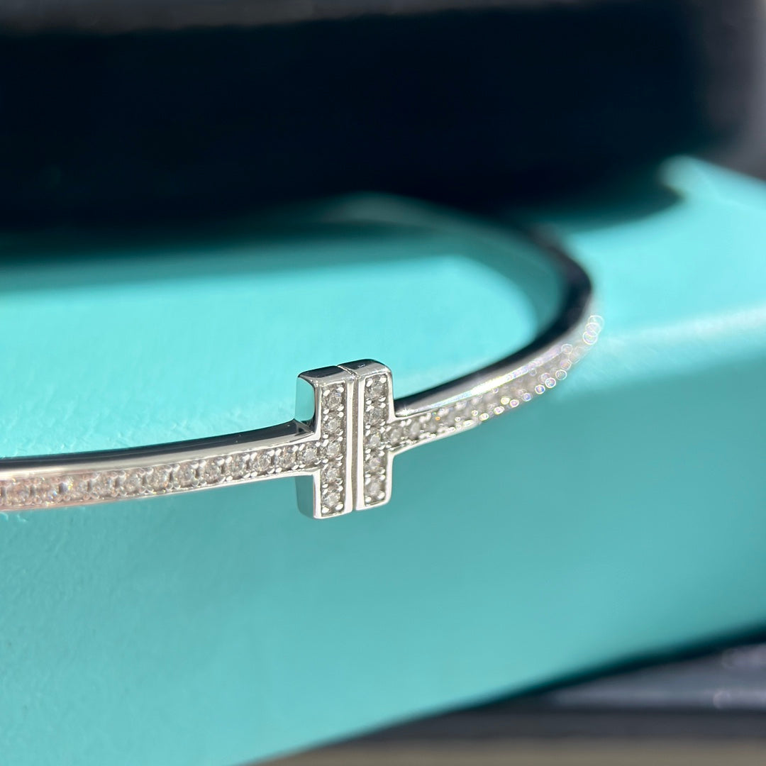 Tiffany Diamonds 18K Gold Bracelet