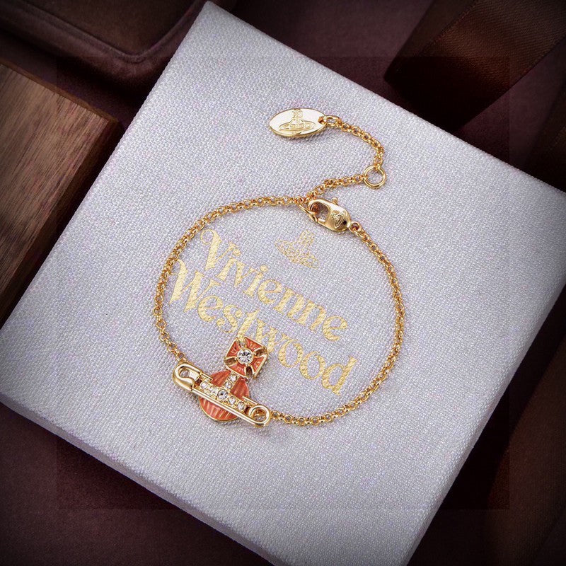 Vivienne West Mayfair Bas Relief Pendant 18K Gold Bracelet