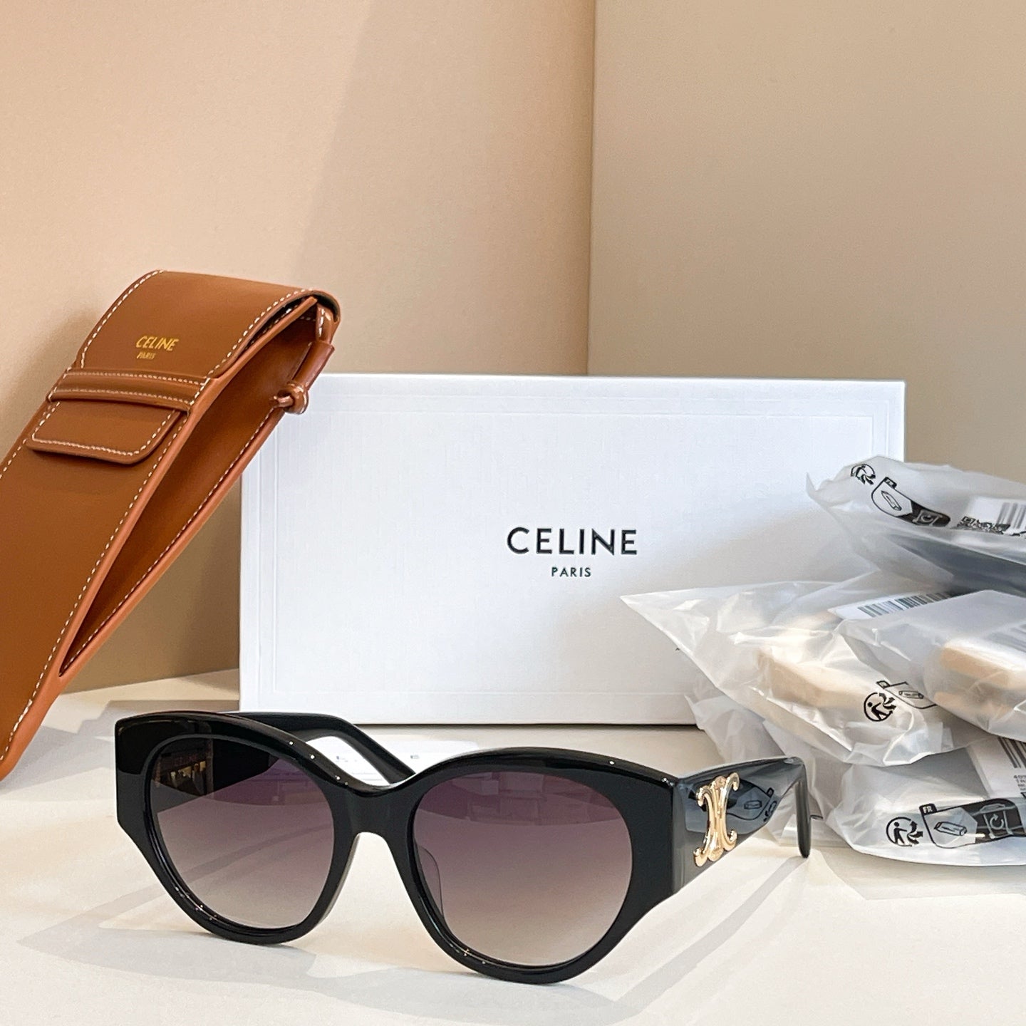 CELINE Sunglasses-CL40328U